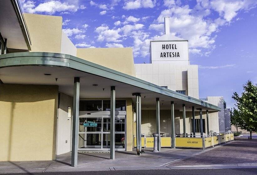 호텔 Spark By Hilton Artesia