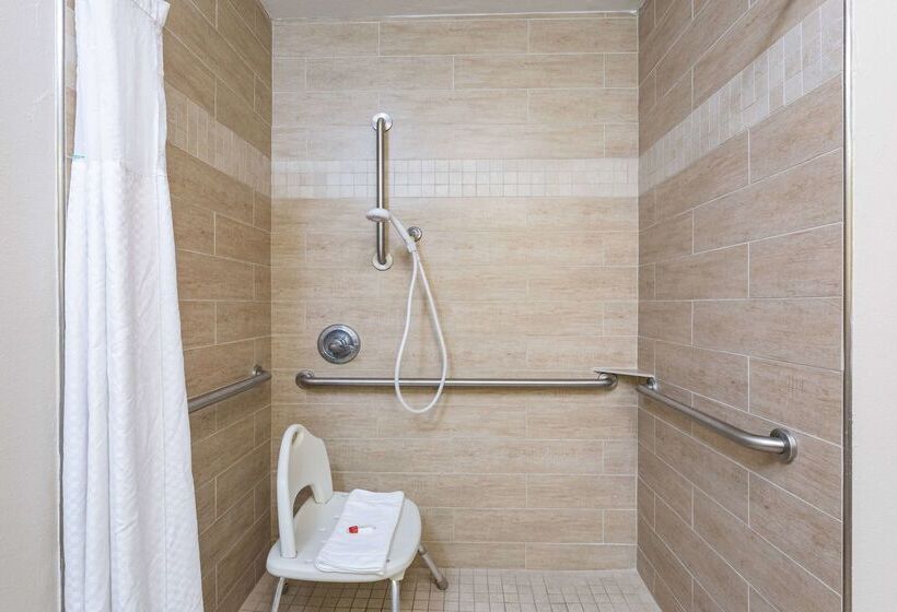 בית מלון כפרי Baymont By Wyndham Midway Tallahassee