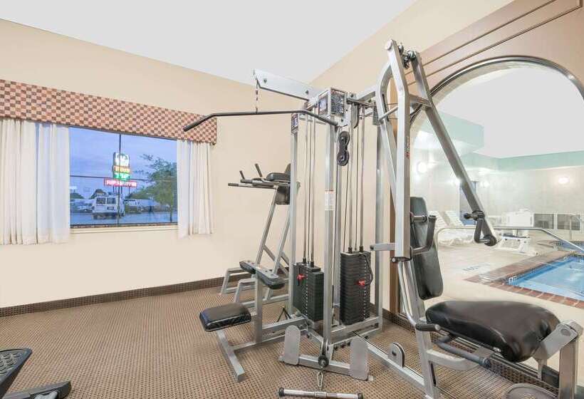 فندق Baymont By Wyndham Snyder