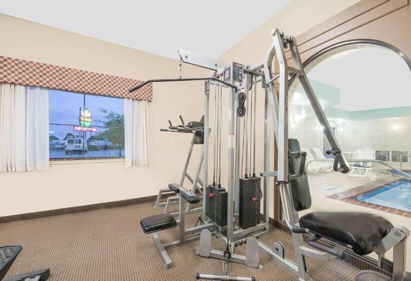 فندق Baymont By Wyndham Snyder