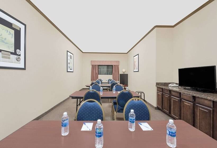 فندق Baymont By Wyndham Snyder