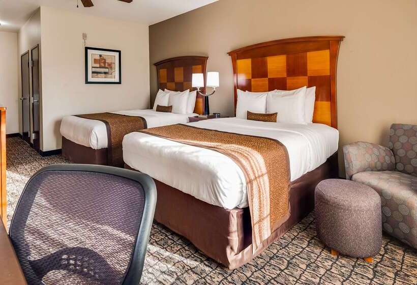 ホテル Best Western Carthage Inn & Suites