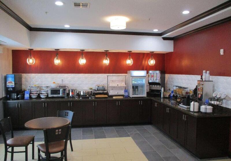 ホテル Best Western Carthage Inn & Suites