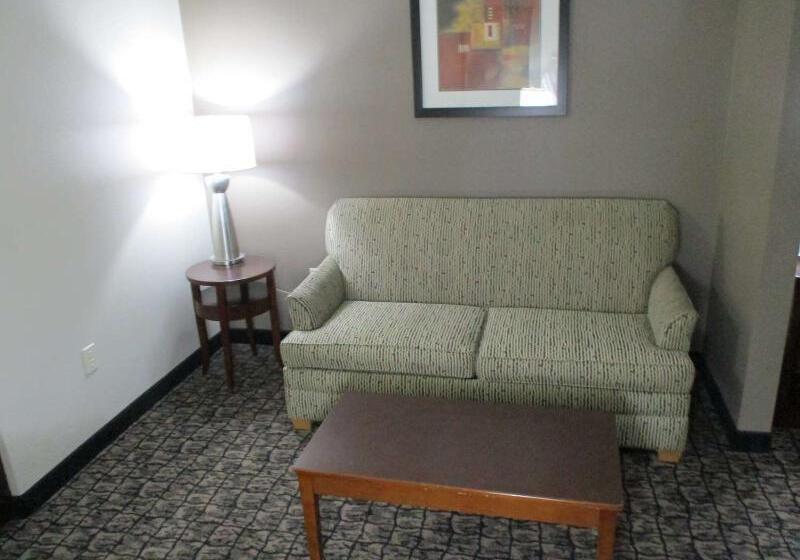 ホテル Best Western Carthage Inn & Suites