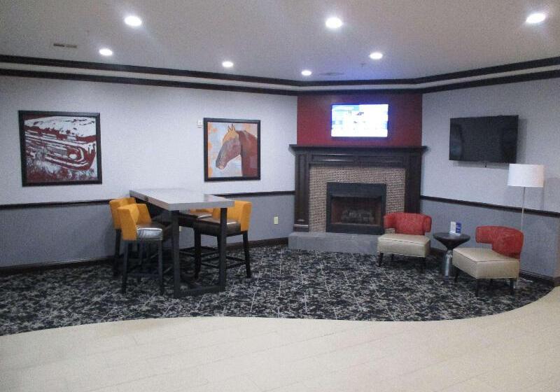 ホテル Best Western Carthage Inn & Suites