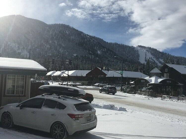 בית מלון כפרי Black Jack Inn