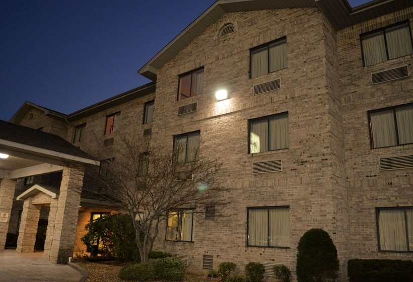 ホテル Brookshire Inn & Suites