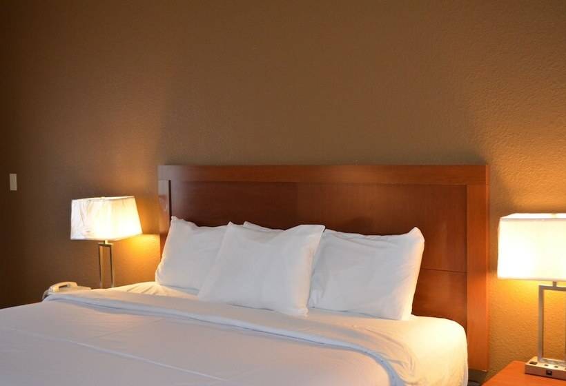 ホテル Brookshire Inn & Suites