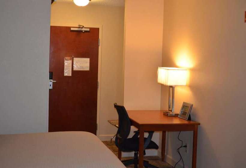 ホテル Brookshire Inn & Suites