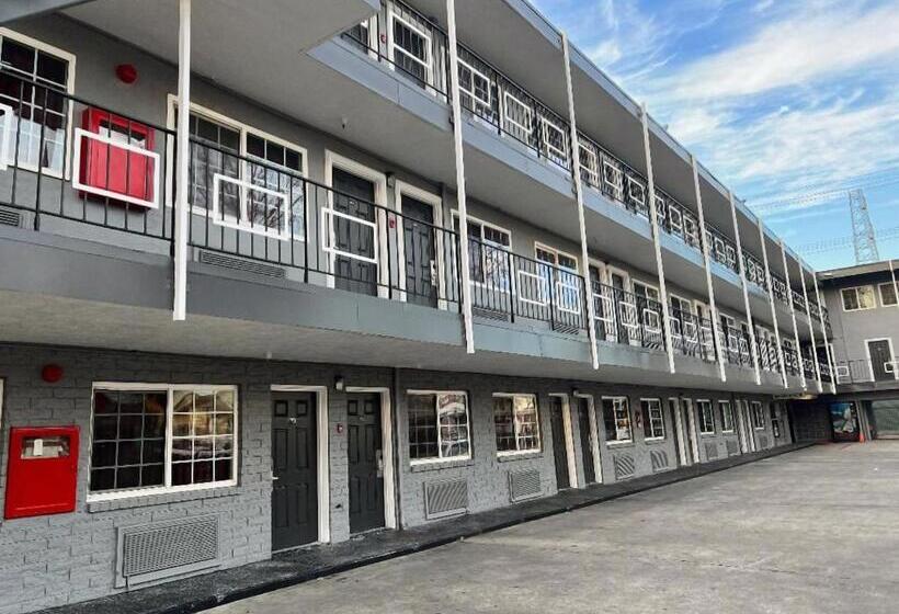 فندق Capital City Inn Downtown Sacramento Convention Center