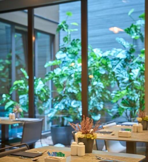 Отель Catalonia Gran Via Bcn