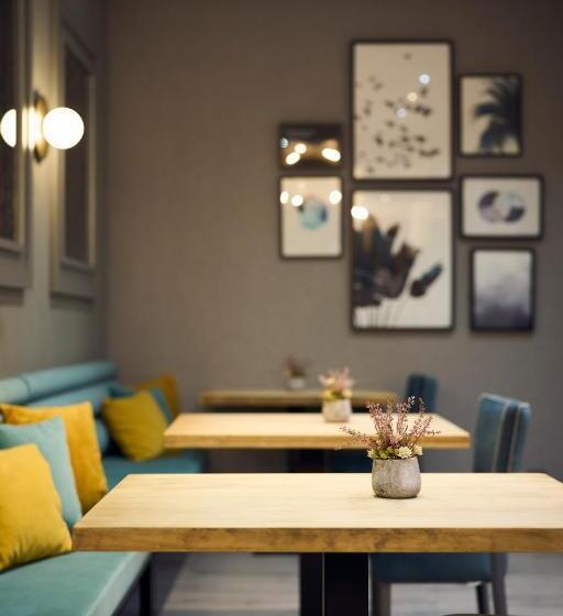 Отель Catalonia Gran Via Bcn