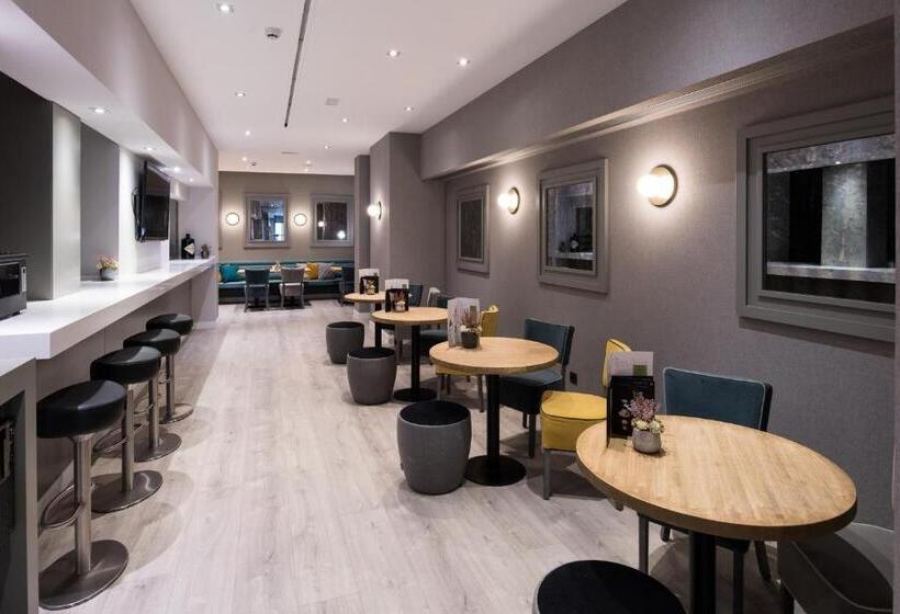 Отель Catalonia Gran Via Bcn