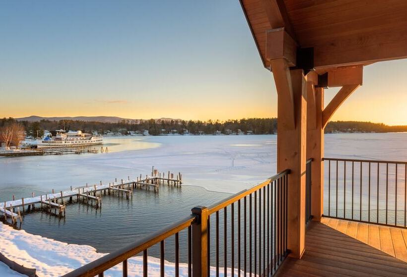 فندق Center Harbor Inn