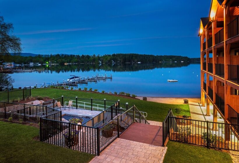 فندق Center Harbor Inn