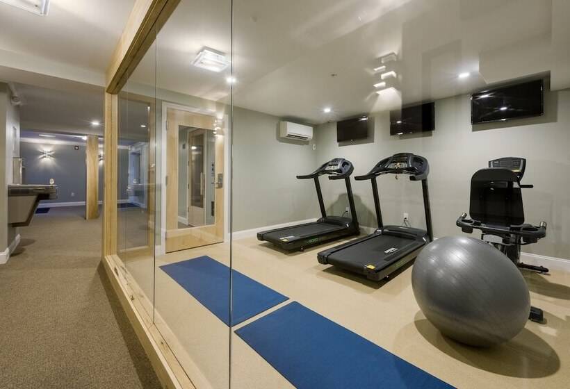 فندق Center Harbor Inn