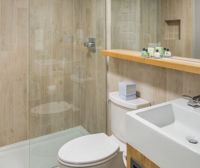 فندق Center Harbor Inn