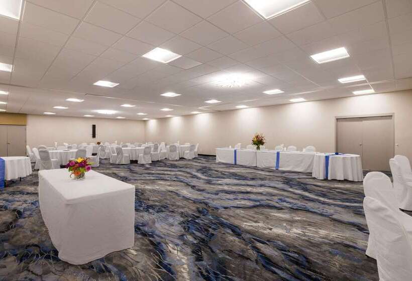 ホテル Clarion Pointe Sylva Near Cherokee Area