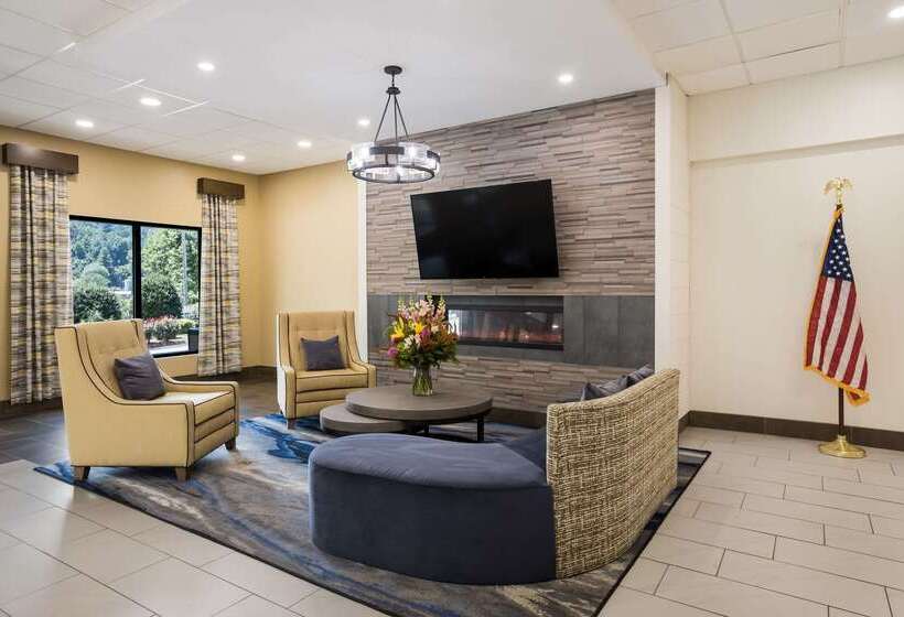 酒店 Clarion Pointe Sylva Near Cherokee Area