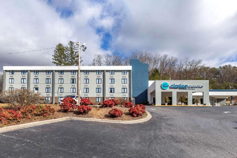 Отель Clarion Pointe Sylva Near Cherokee Area