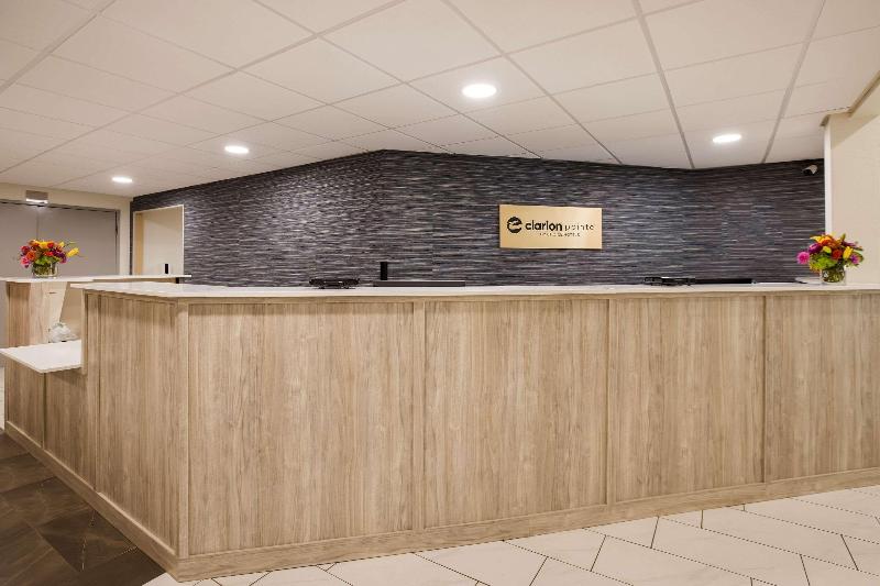 Отель Clarion Pointe Sylva Near Cherokee Area