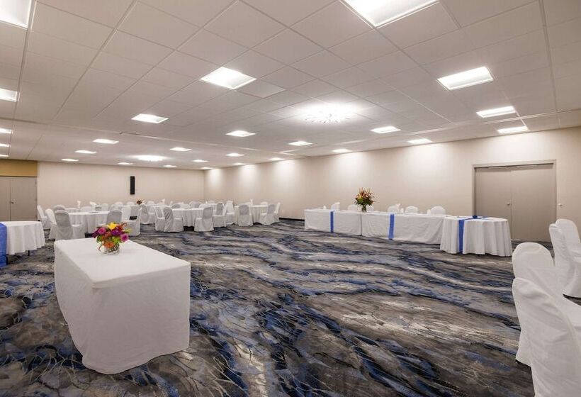 ホテル Clarion Pointe Sylva Near Cherokee Area