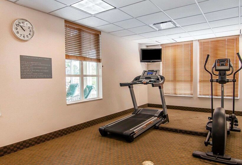 فندق Comfort Inn & Suites Creswell