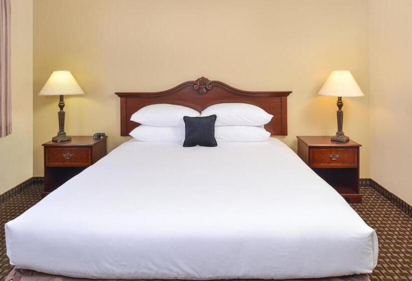 Отель Comfort Inn & Suites Susanville