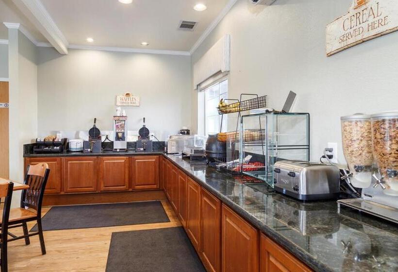 Отель Comfort Inn & Suites Susanville