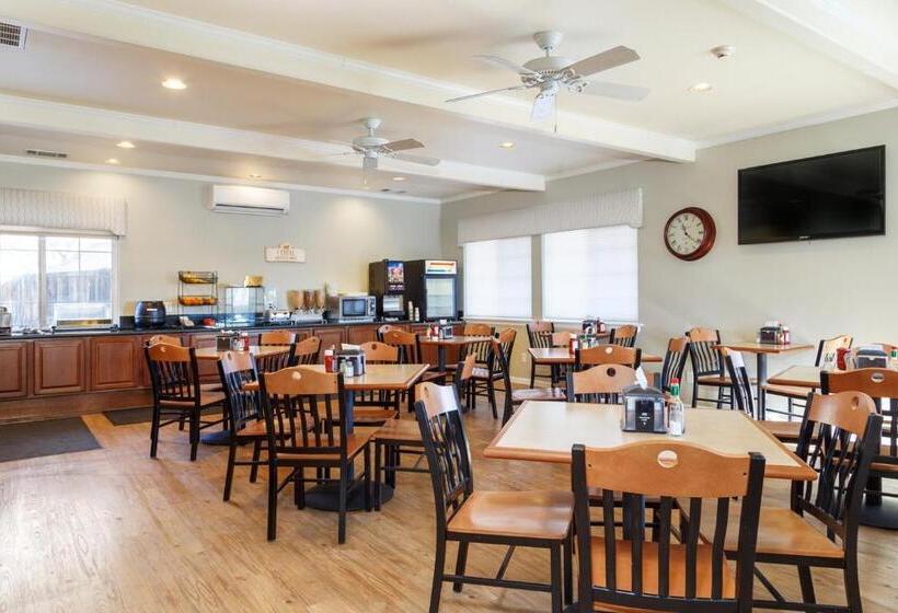 Отель Comfort Inn & Suites Susanville