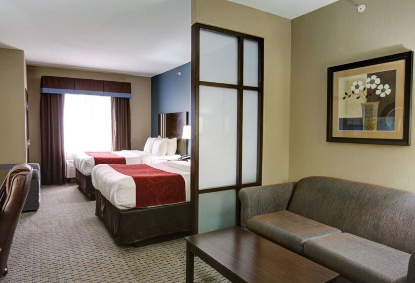 Отель Comfort Suites