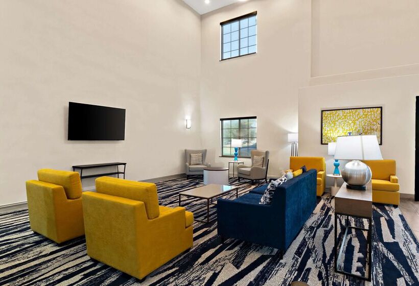 호텔 Comfort Suites