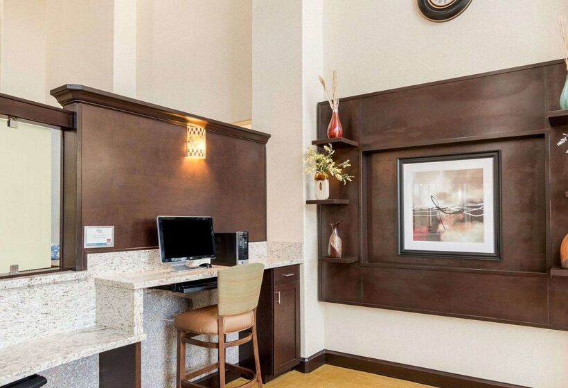 Отель Baymont By Wyndham Jewett