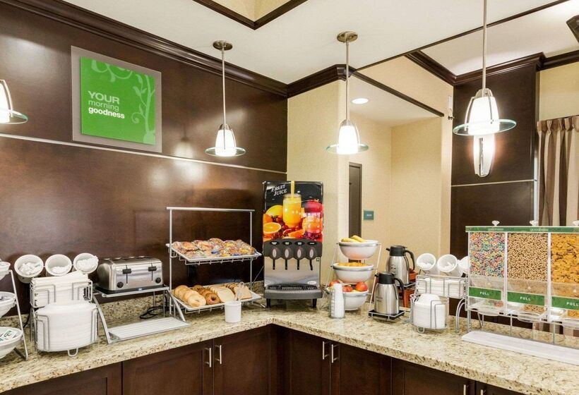 ホテル Baymont By Wyndham Jewett