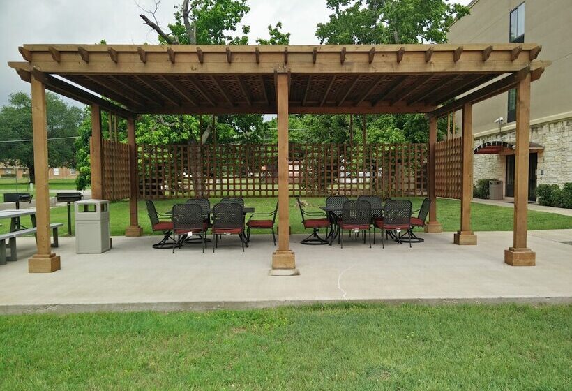 ホテル Baymont By Wyndham Jewett