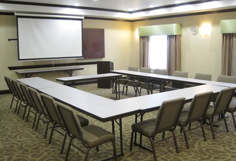 ホテル Baymont By Wyndham Jewett