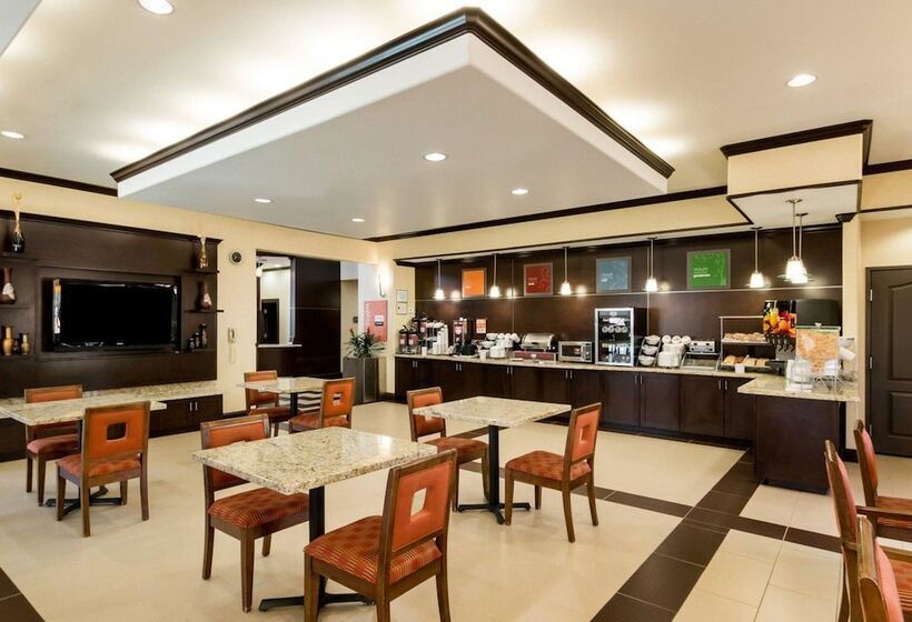 Отель Baymont By Wyndham Jewett