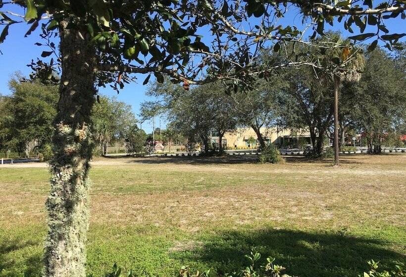 فندق Country Inn & Suites By Radisson, Port Orangedaytona, Fl