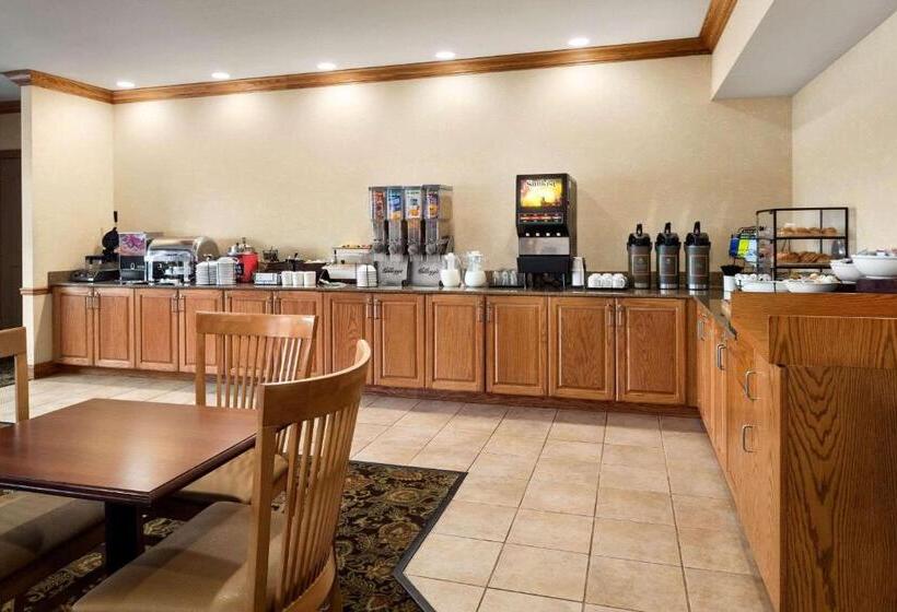 فندق Country Inn & Suites By Radisson St. Peters Mo