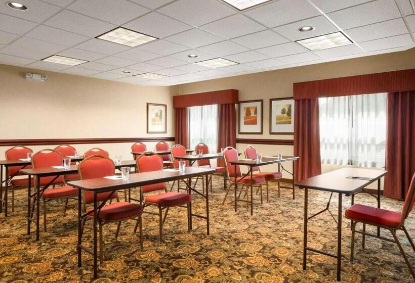 ホテル Country Inn & Suites By Radisson, Toledo South, Oh