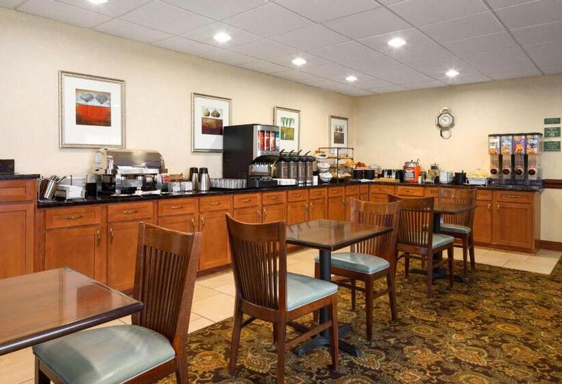 ホテル Country Inn & Suites By Radisson, Toledo South, Oh