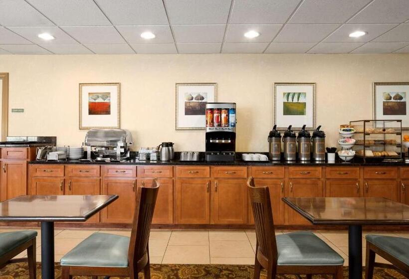 호텔 Country Inn & Suites By Radisson, Toledo South, Oh