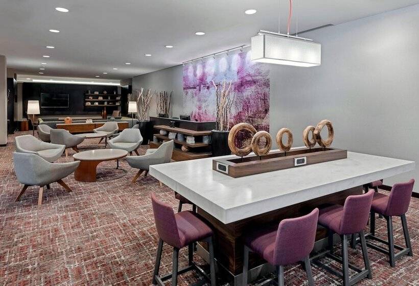 هتل Courtyard Fort Wayne Downtown At Grand Wayne Convention Center