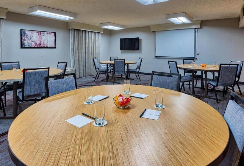 酒店 Courtyard Hampton