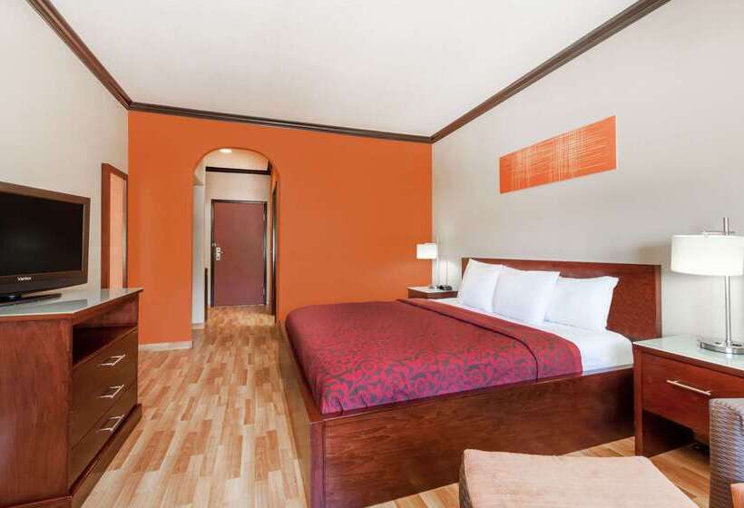 בית מלון כפרי Days Inn & Suites By Wyndham Marquez