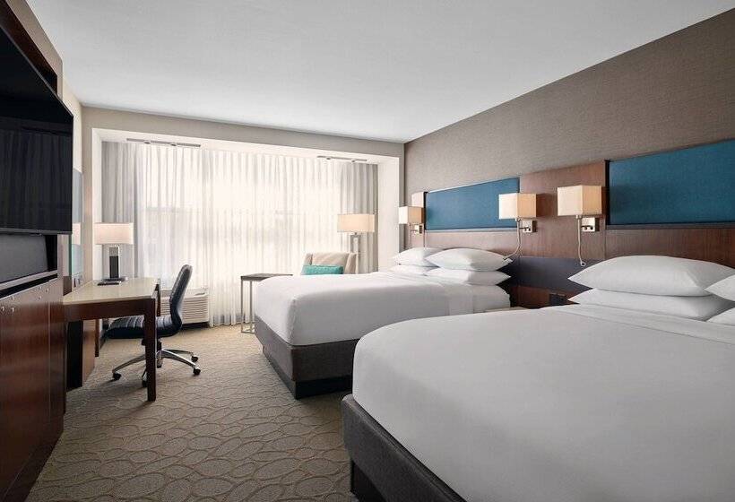 Delta Hotels By Marriott Milwaukee Northwest
