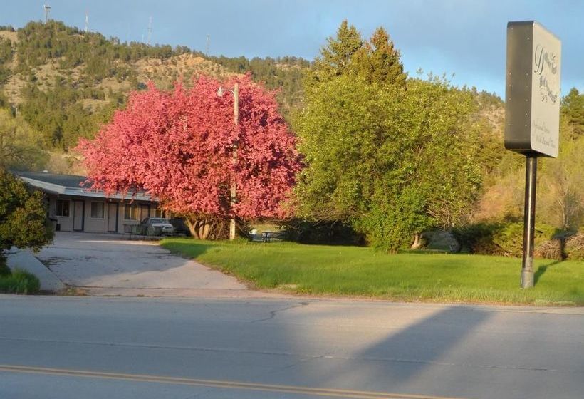 בית מלון כפרי Dollar Inn Hot Springs