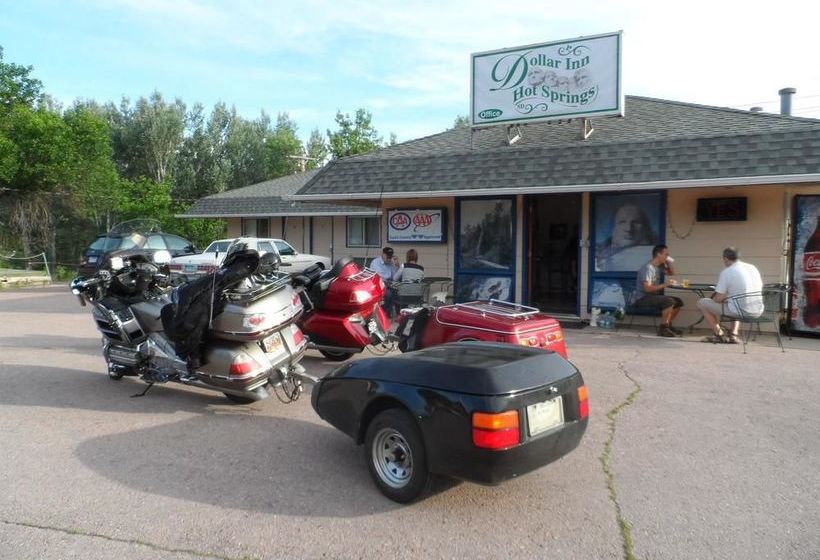 בית מלון כפרי Dollar Inn Hot Springs