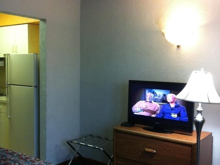 فندق East Street Inn & Suites