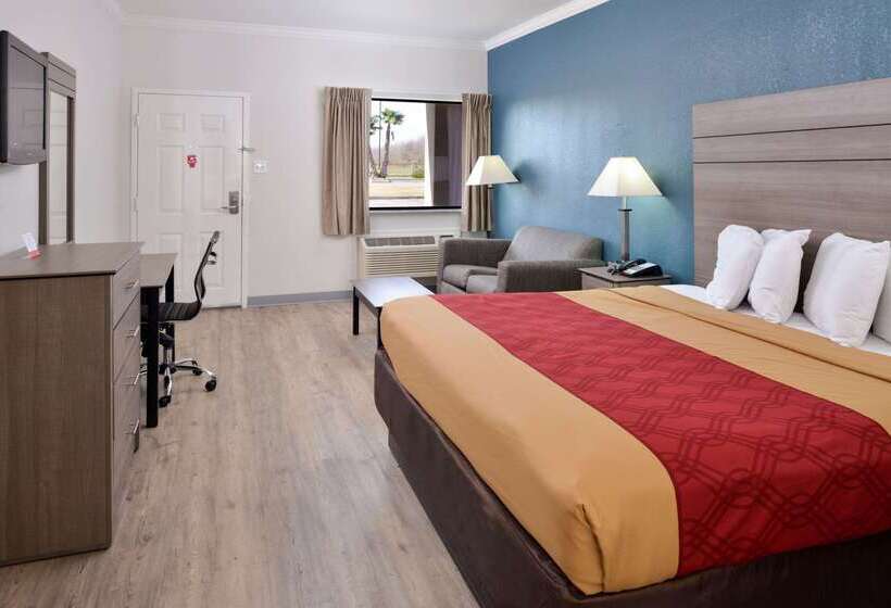 Отель Econo Lodge Inn & Suites Port Arthur Near Sabine Pass